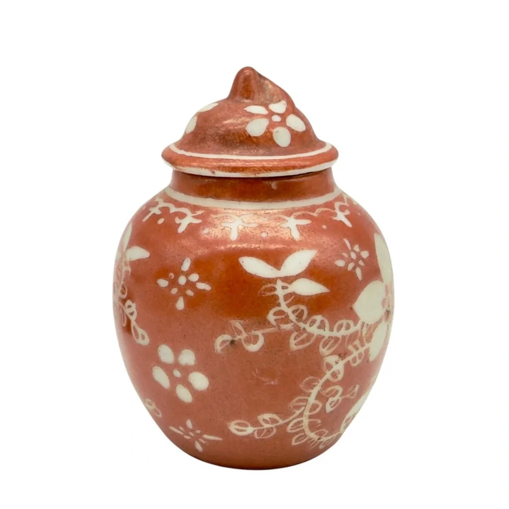 Chinese Miniature Ginger Jar Iron Red White Florals Cross With Display Base Vtg